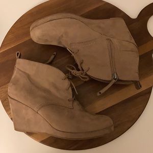 DV Dolce Vida Suede Wedge